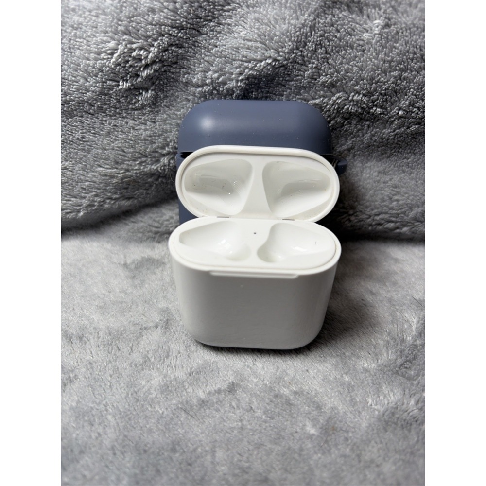 Genuine Apple AirPods Charging Case Only For Model: A1602 Parts Only